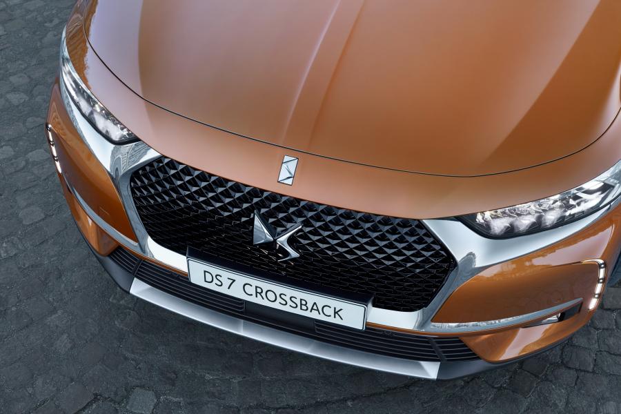 Детали экстерьера DS 7 Crossback (X74) 2017 года  (WW) (фото 9 из 81)